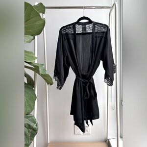 H&M | Sexy Black Lace Trim Satin Robe M/L